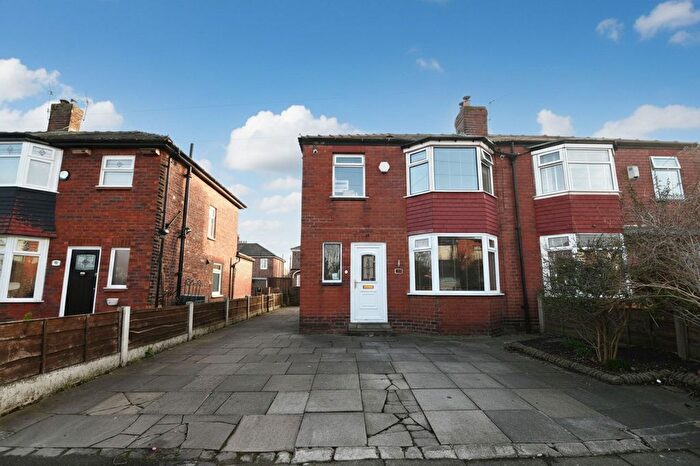 3 Bedroom Semi Detached House For Sale In Oakland Avenue, Salford, M6