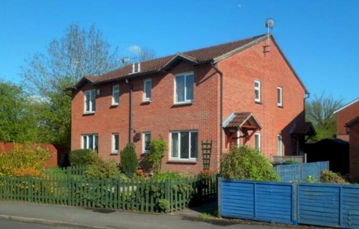 1 Bedroom Detached House To Rent In Monkswood Crescent, Tadley, RG26