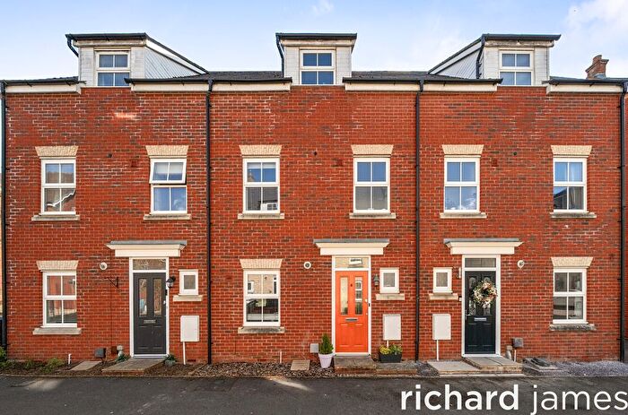 3 Bedroom Terraced House For Sale In Smart Close, Redhouse, Swindon, SN25