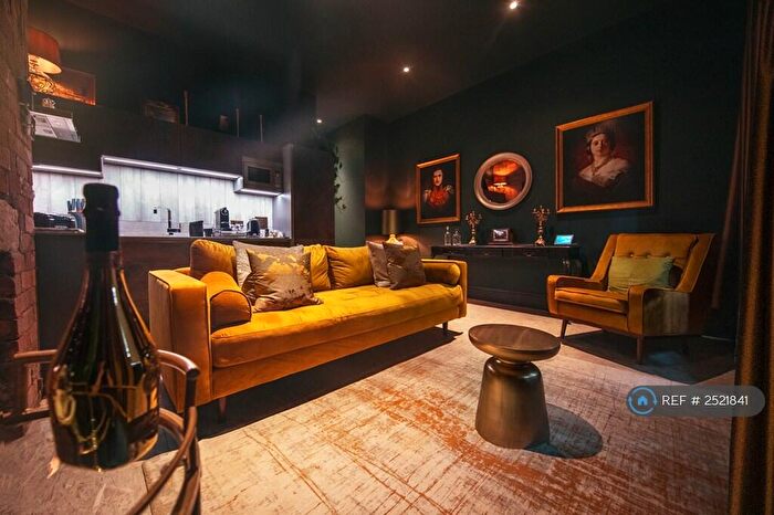 1 Bedroom Flat To Rent In The Bells, Leeds, LS2