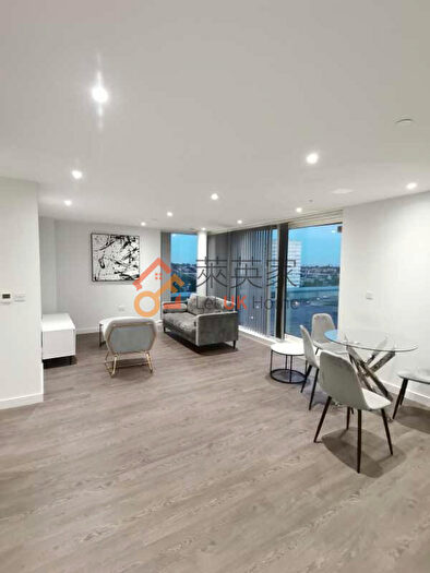 2 Bedroom Flat To Rent In Sandpiper Building, Woodberry Down, London, N4