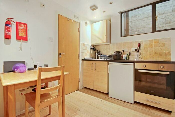 Apartment To Rent In Chalk Farm Road, London, NW1