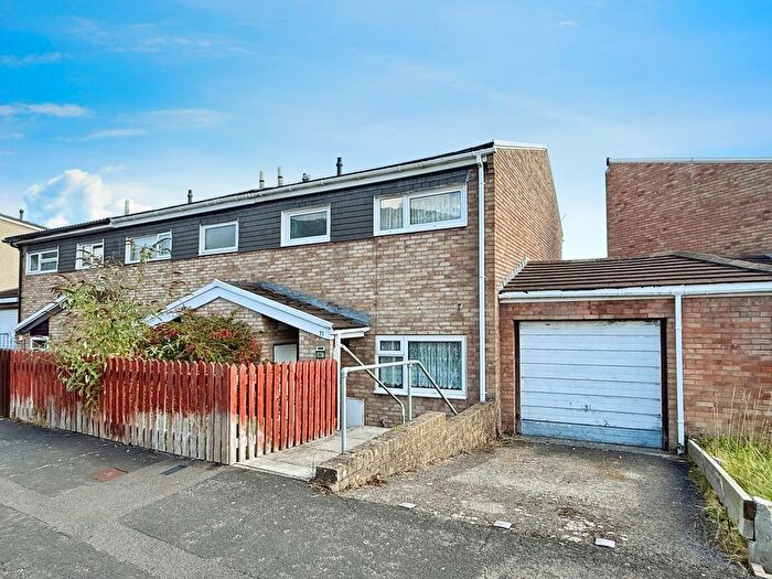3 Bedroom Terraced House For Sale In Dan Y Deri, Abergavenny, NP7