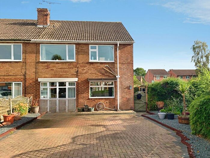 2 Bedroom Flat For Sale In Dellfield Avenue, Lincoln, LN6