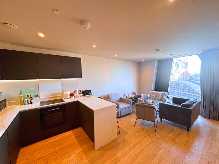 1 Bedroom Apartment To Rent In Whitworth Street West, Manchester, Greater Manchester, M1