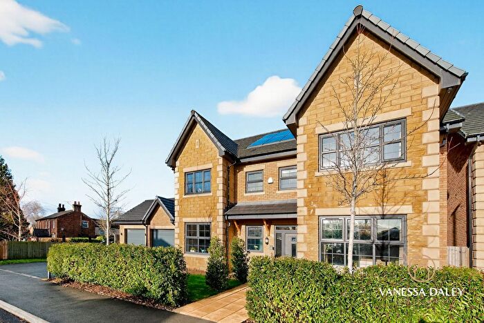 4 Bedroom Detached House For Sale In Parkside Drive, Preston, PR3