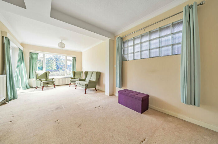 4 Bedroom Detached House For Sale In Glen Eyre Road, Bassett, Southampton, Hampshire, SO16