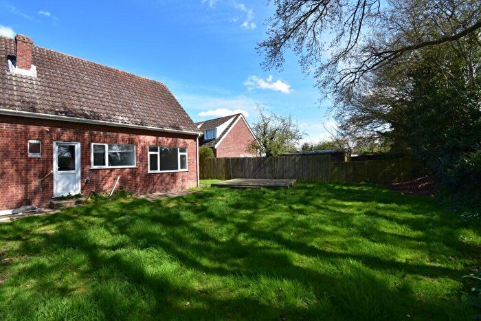 3 Bedroom Detached House For Sale In Redmere Close, Frettenham, NR12
