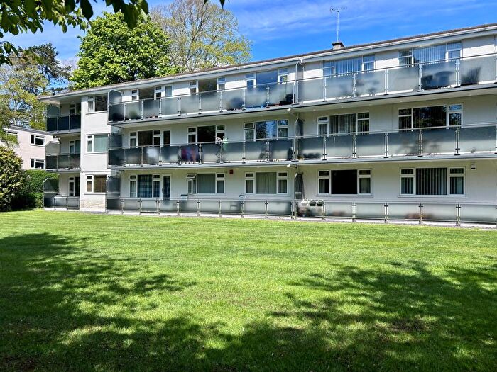 2 Bedroom Apartment For Sale In Portarlington Road, Westbourne, BH4