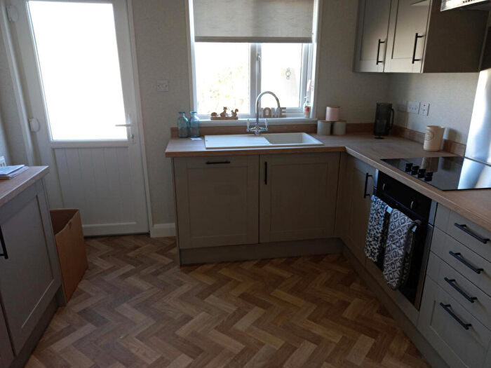 2 Bedroom Park Home For Sale In Weymouth, Dorset, DT3