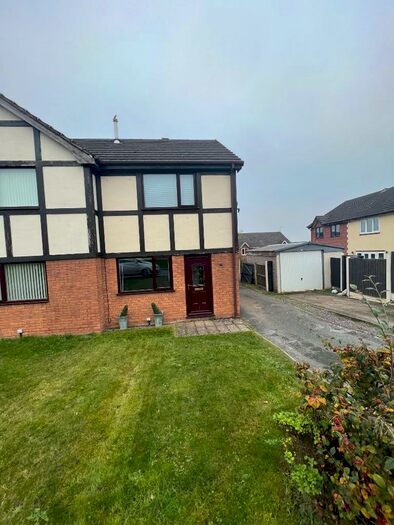 2 Bedroom Semi-Detached House To Rent In Brushwood Avenue, Flint, Flintshire, CH6