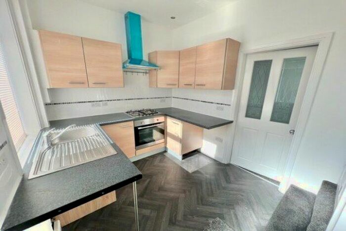 2 Bedroom Terraced House To Rent In Lee Mount Road, Halifax, HX3