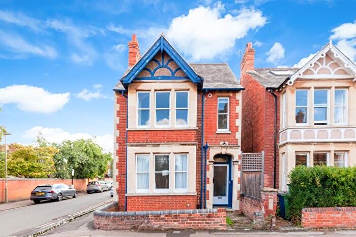 1 Bedroom Apartment To Rent In Parker Street, Iffley Fields, OX4