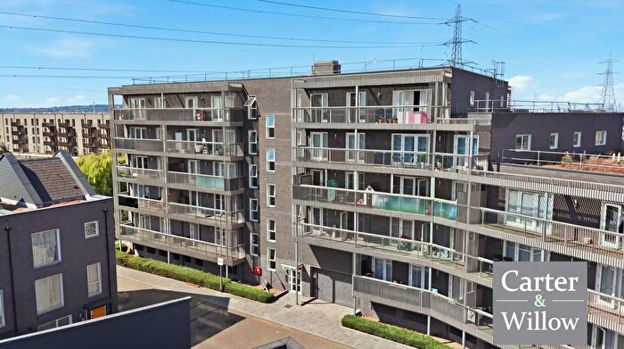 2 Bedroom Flat For Sale In Samuel Garside House, De Pass Gardens, Barking, IG11