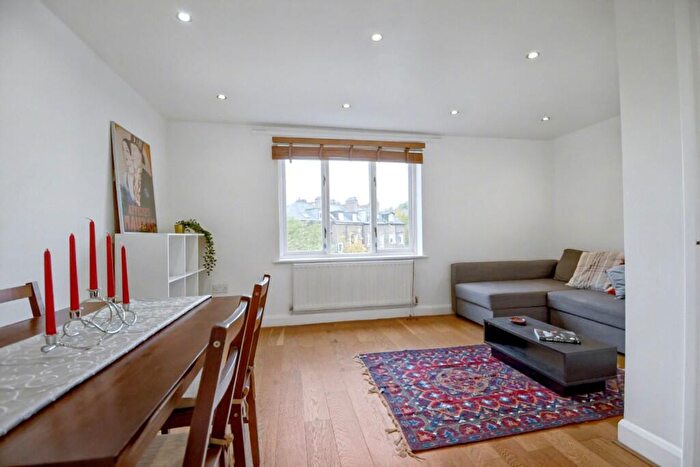1 Bedroom Flat For Sale In Bellina Mews, Kentish Town, London, NW5