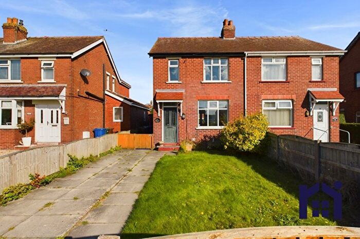 2 Bedroom Semi-detached House To Rent In Course Lane, Newburgh, WN8
