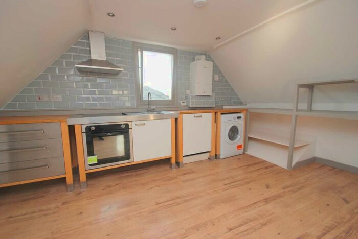 2 Bedroom Flat To Rent In Guildhall Hill, Norwich, NR2