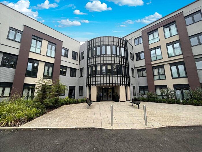 3 Bedroom Flat To Rent In Streetsbrook Road, Solihull, West Midlands, B91