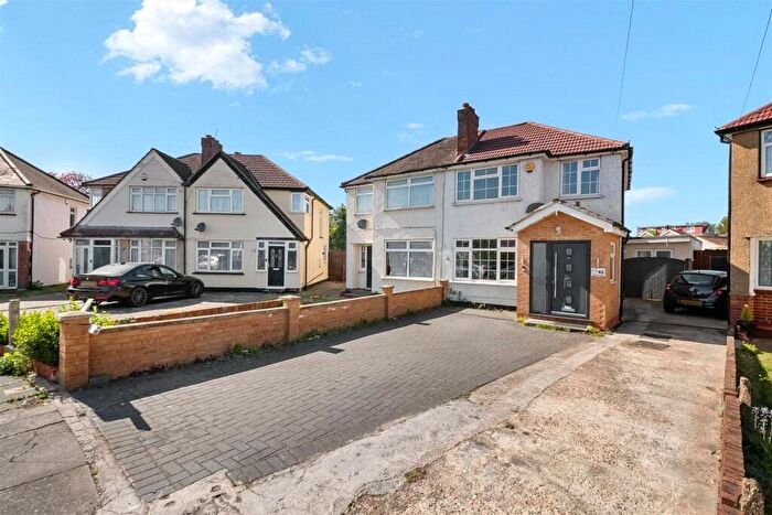 3 Bedroom Semi-Detached House For Sale In Seaton Road, Hayes, Greater London, UB3