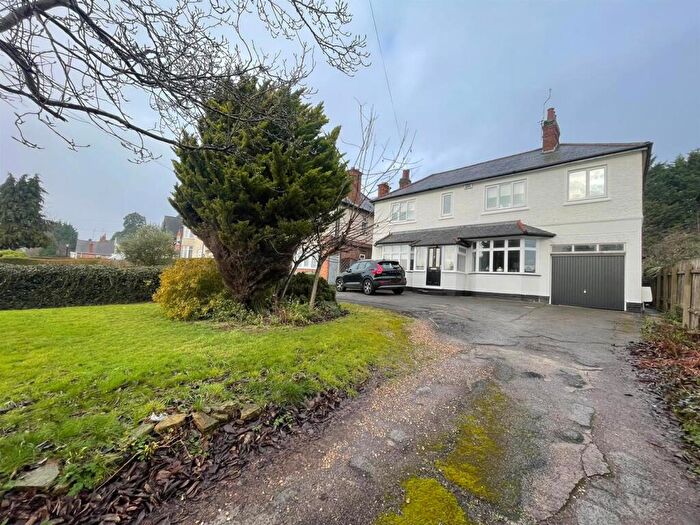 4 Bedroom Detached House For Sale In Scraptoft Lane, Humberstone, Leicester, LE5