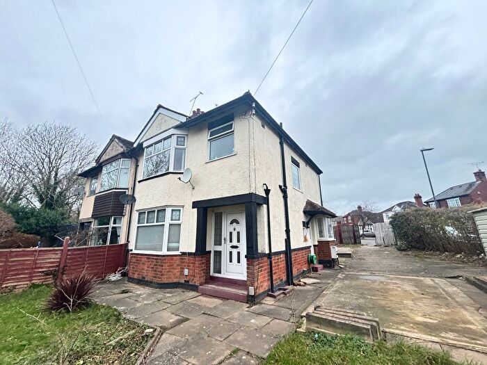 3 Bedroom Property To Rent In Hillmorton Road, Rugby, CV22