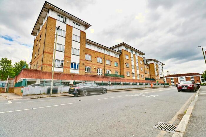 2 Bedroom Apartment To Rent In Homesdale Road, Bromley, BR2