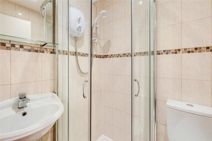 Studio To Rent In Lydford Road, London, NW2