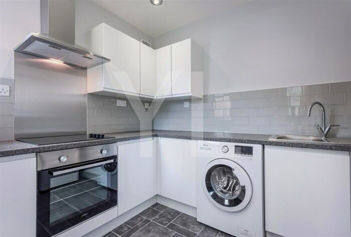 1 Bedroom Flat To Rent In Tattershall Court, Osborne Road, Dartford, DA2
