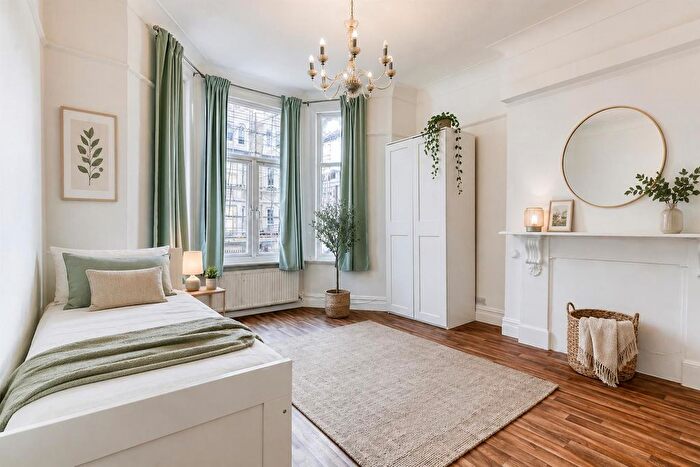 Studio To Rent In Warwick Road, Earls Court, SW5