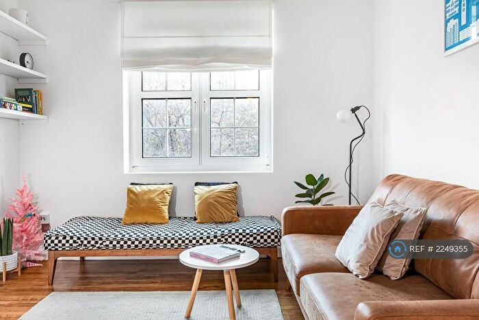 2 Bedroom Flat To Rent In Tompion House, London, EC1V