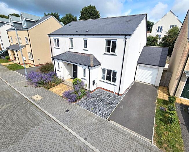 3 Bedroom Semi-Detached House For Sale In Raven Close, St Anns Chapel, PL18
