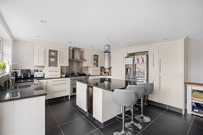 4 Bedroom Detached House For Sale In Gravesend Road, Higham, Rochester, Kent, ME3