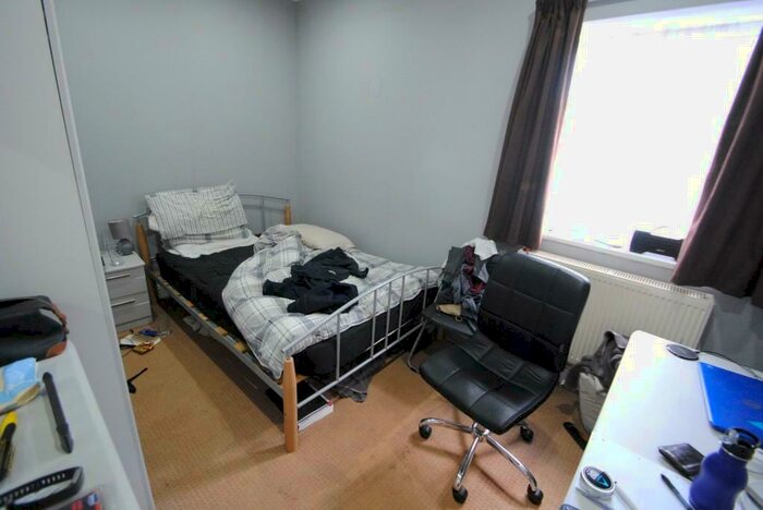 2 Bedroom Flat To Rent In Bed Ground Floor Flat In Meyrick Park - Rushton, BH3