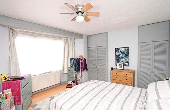 4 Bedroom Semi-Detached House To Rent In Wades Road, Bristol, BS34