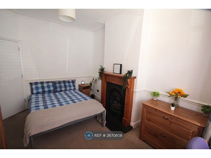 5 Bedroom Terraced House To Rent In Mafeking Road, Southsea, PO4