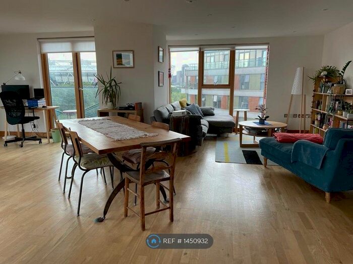 2 Bedroom Flat To Rent In Wick Lane, London, E3