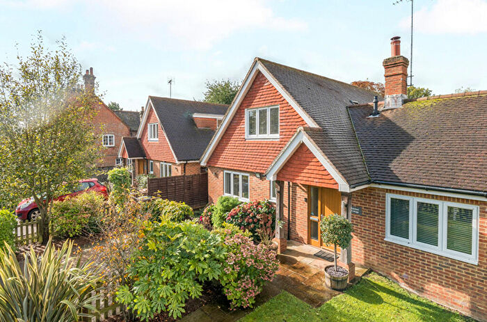 3 Bedroom Detached House For Sale In Combe Lane, Wormley, Godalming, Surrey, GU8