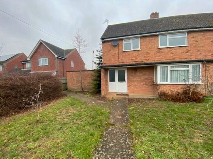 3 Bedroom Semi-Detached House To Rent In The Causeway, Bassingbourn, SG8