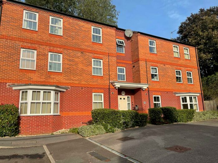 2 Bedroom Apartment To Rent In Olga Court, NG3