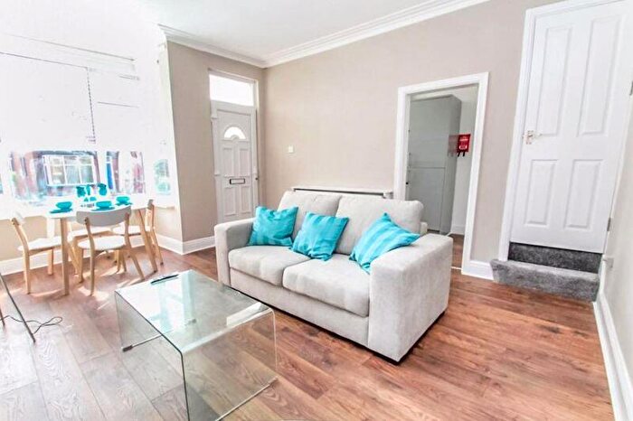 3 Bedroom Terraced House To Rent In St. Anns Mount, Leeds, LS4