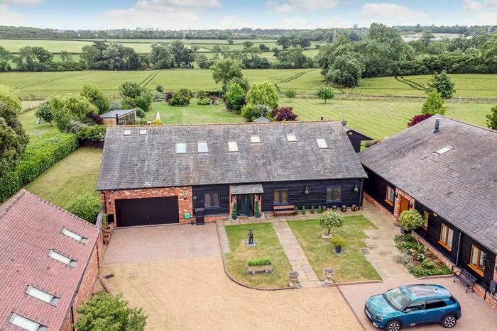 5 Bedroom Detached House For Sale In Chase Farm Barns, Little Horwood, MK17