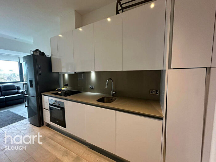 1 Bedroom Apartment To Rent In Wellington Street, Slough, SL1