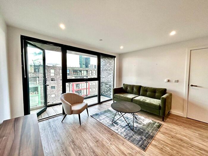 2 Bedroom Apartment To Rent In Potato Wharf, Manchester, M3