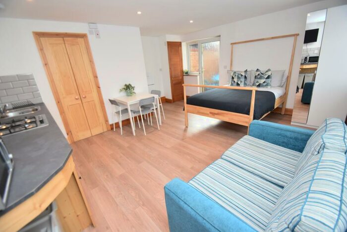 Studio To Rent In Fanny Street, Cathays, Cardiff, CF24