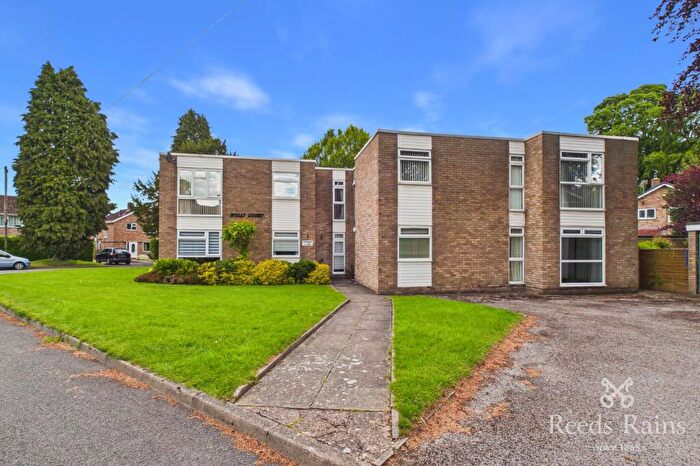 2 Bedroom Apartment To Rent In Glenthorne Close, Chesterfield, Derbyshire, S40