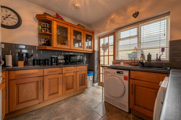 3 Bedroom Detached Bungalow For Sale In St. Brides Close, Nottage, Porthcawl, CF36