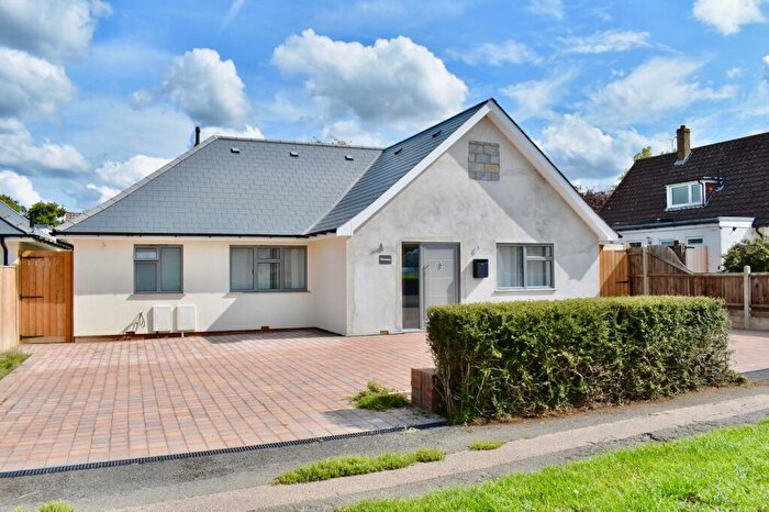 4 Bedroom Detached House For Sale In Green Lane, Ashtead, KT21