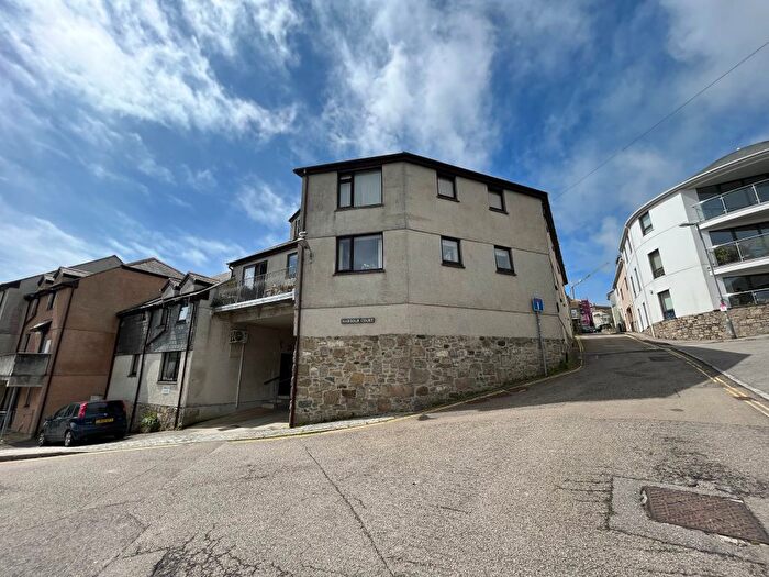 1 Bedroom Flat To Rent In Harbour Court, Penzance, TR18