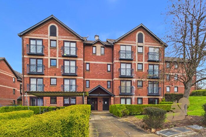 2 Bedroom Flat For Sale In Claremont Heights, Colchester, CO1