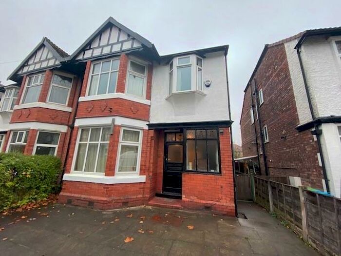 7 Bedroom Private Hall To Rent In Sheringham Road, Fallowfield, Manchester, M14